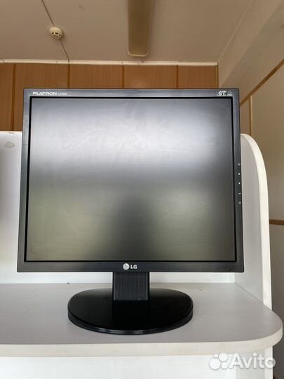 Монитор LG flatron L1753S
