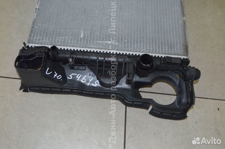 Радиатор охлаждения Volvo XC70 s80 v70 focus 3