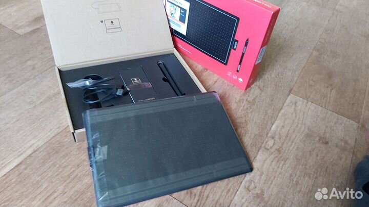 Графический планшет Wacom One by Wacom 2 Medium