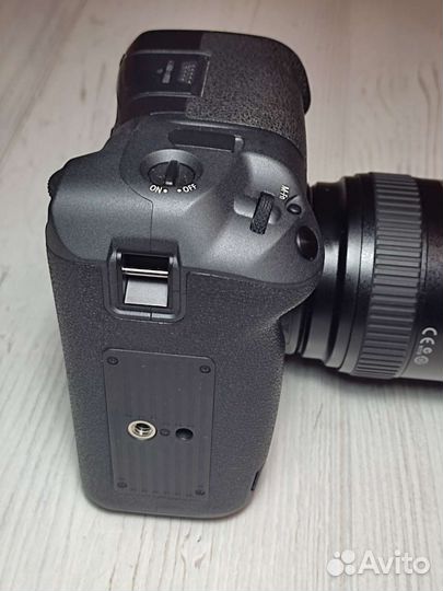 Батарейный блок canon BG-E22