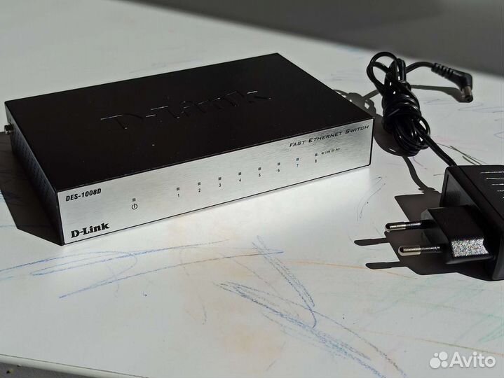 Коммутатор D-Link DES-1008D