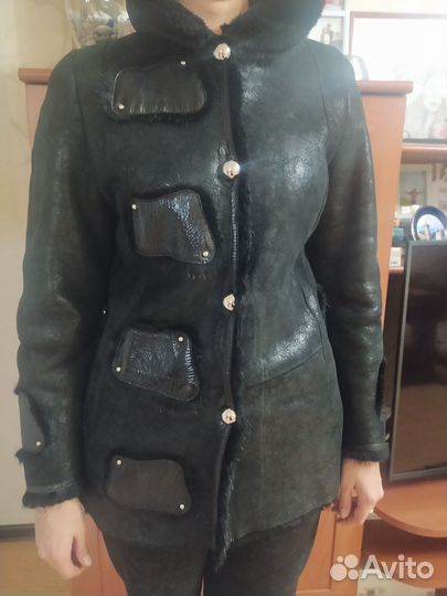 Дубленка натуральная женская короткая