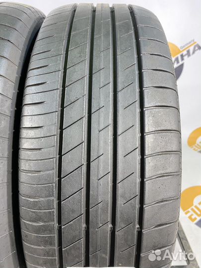 Goodyear EfficientGrip Performance 215/60 R17 96T