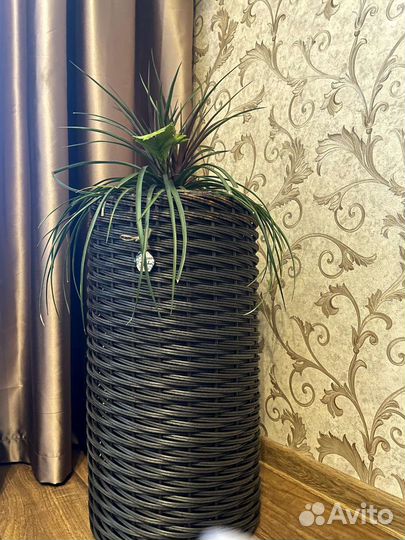 Кашпо из ротанга