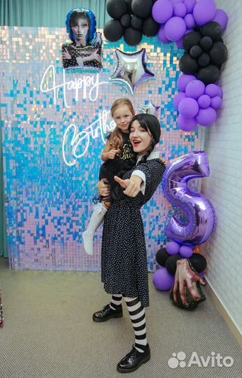 Уенсдей (wednesday)