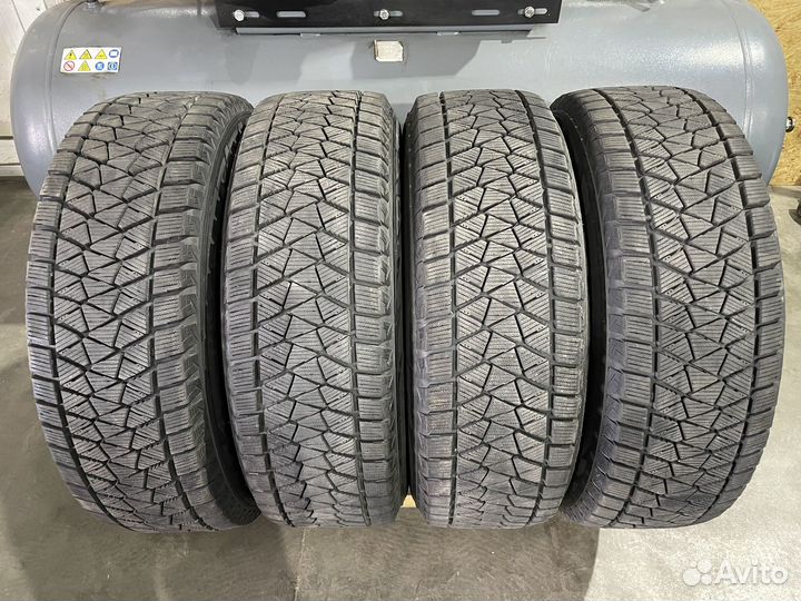 Bridgestone Blizzak DM-V2 225/65 R17 102Q