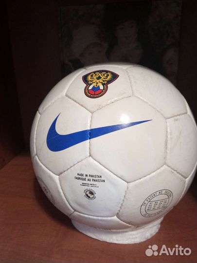 Футбольный мяч nike 1998 год