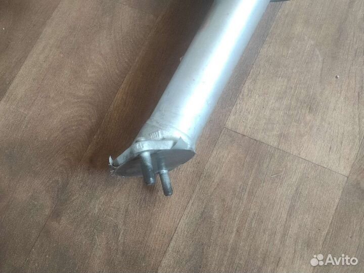 Бачок глушителя