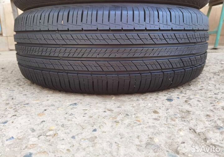 Hankook Dynapro HP2 RA33 215/60 R17 96H