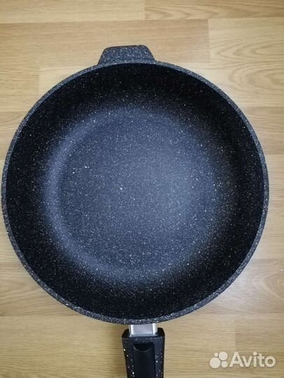 Сковорода новая