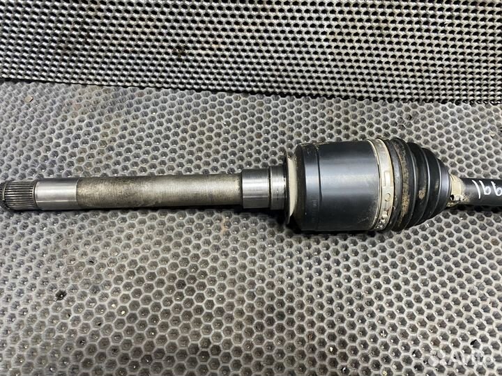 Привод передний правый Mercedes 166 292