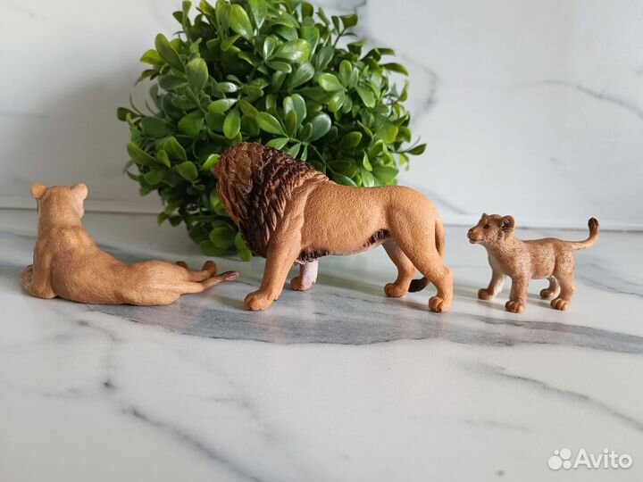 Фигурки Schleich львы