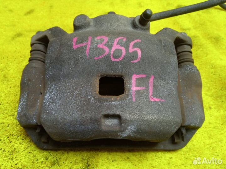 Суппорт передний левый Nissan/Mitsubishi