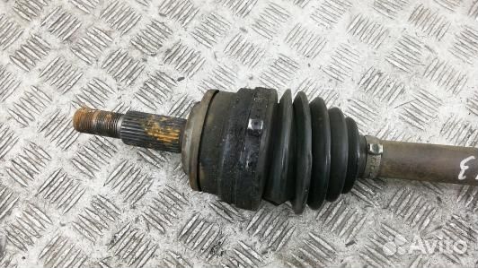 Привод передний правый toyota auris E150 (95B13N10