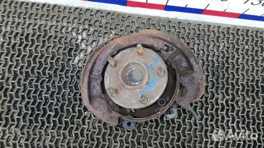 Ступица задняя левая toyota corolla verso 2 (HDN18