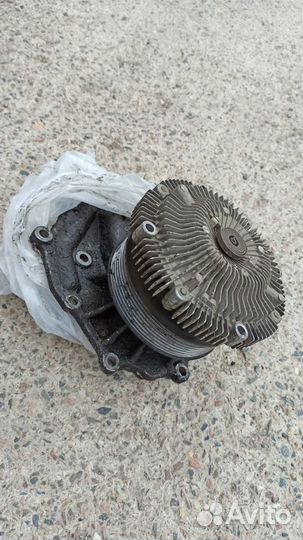 Насос системы охлаждения Помпа Nissan Patrol