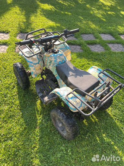 Детский квадроцикл на бензине