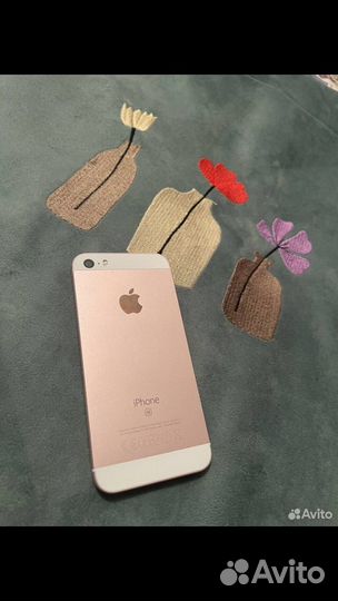iPhone SE, 32 ГБ