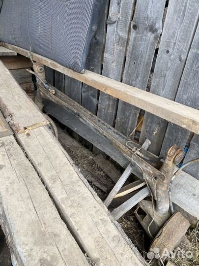 Задняя балка 2112