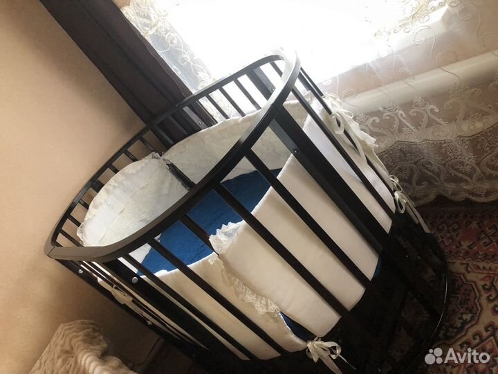 Детская кроватка с маятником трансформер