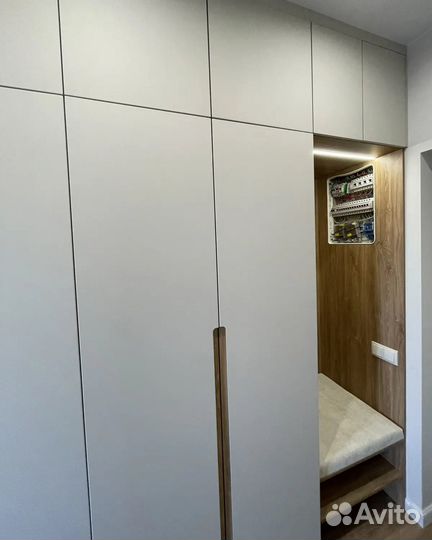 Шкаф купе с зеркалом