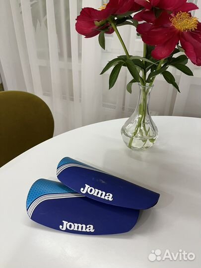 Щитки футбольные joma