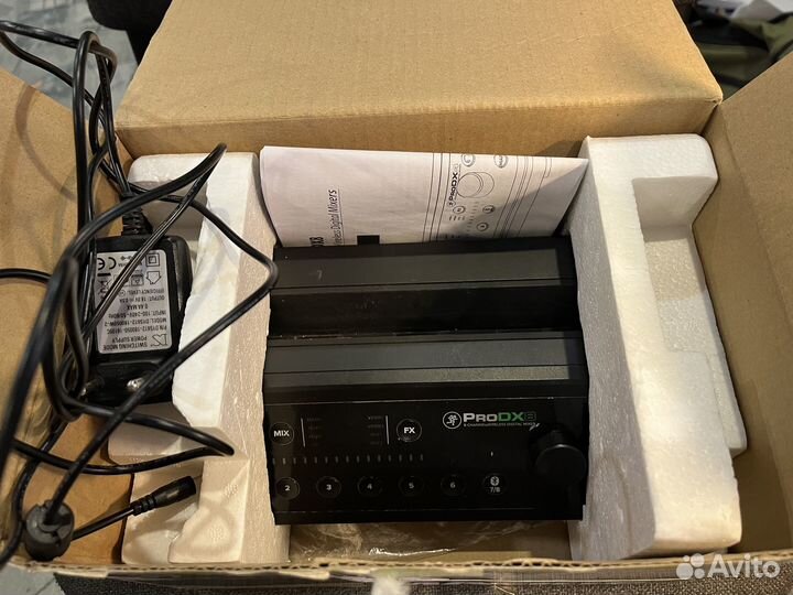 Цифровой микшер Mackie ProDX8