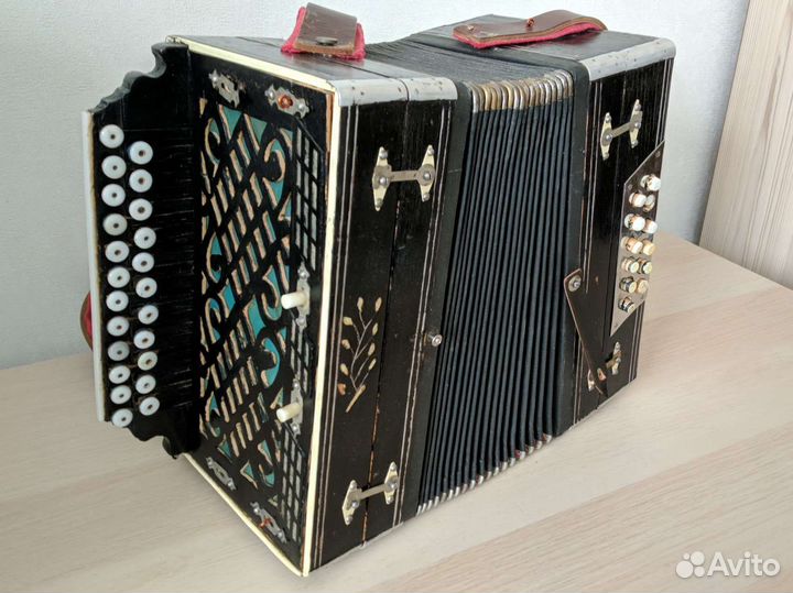 Гармонь нижегородская