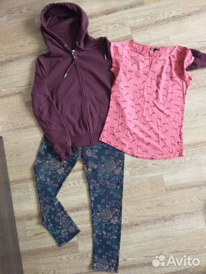 Много разных костюмов комплектов женских 42 44