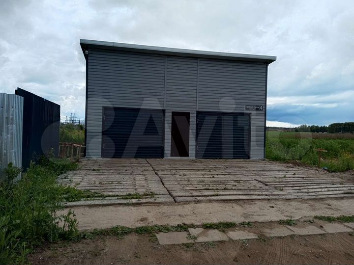 Гараж, > 30 м²