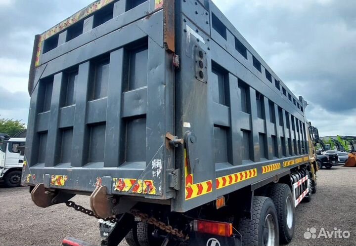 Самосвал 35 м³ Shacman SX331863366, 2022