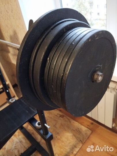 Скамья для жима со стойками и штангой бу