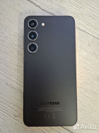 Samsung Galaxy S23, 8/256 ГБ