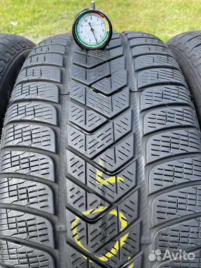 Pirelli Scorpion Winter 235/55 R18