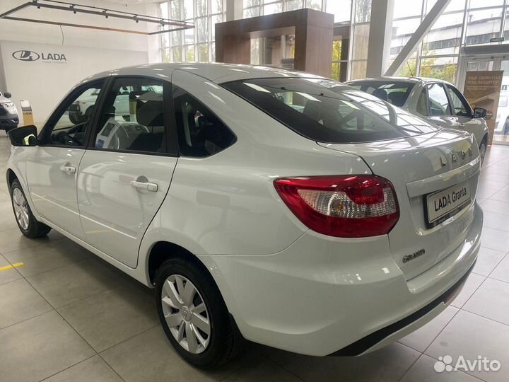 LADA Granta, 2023