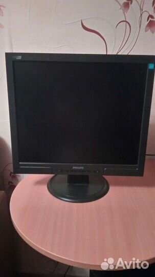 Монитор Philips
