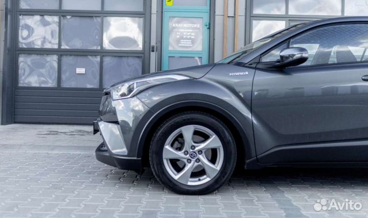 Toyota C-HR 1.8 AT, 2018, 98 600 км