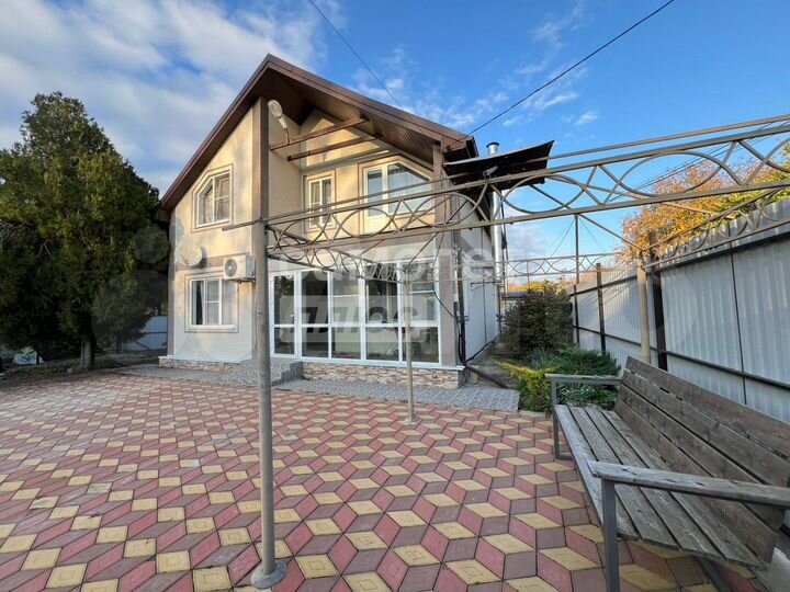 Дом 155 м² на участке 5 сот.