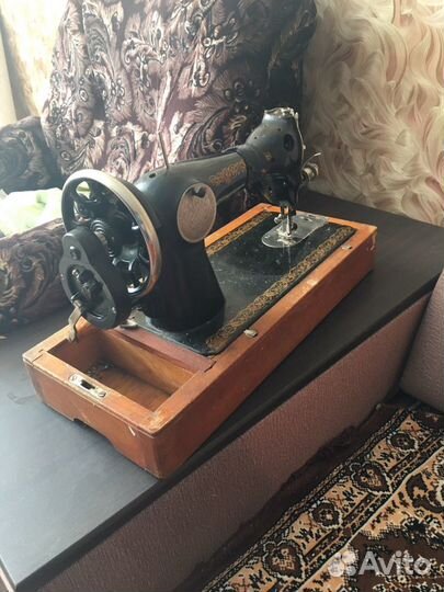 Швейная машина