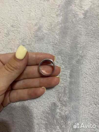 Серебряное кольцо