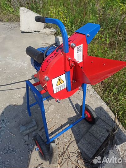 Измельчитель веток Draxter У-250 в аренду