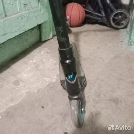 Трюковой самокат