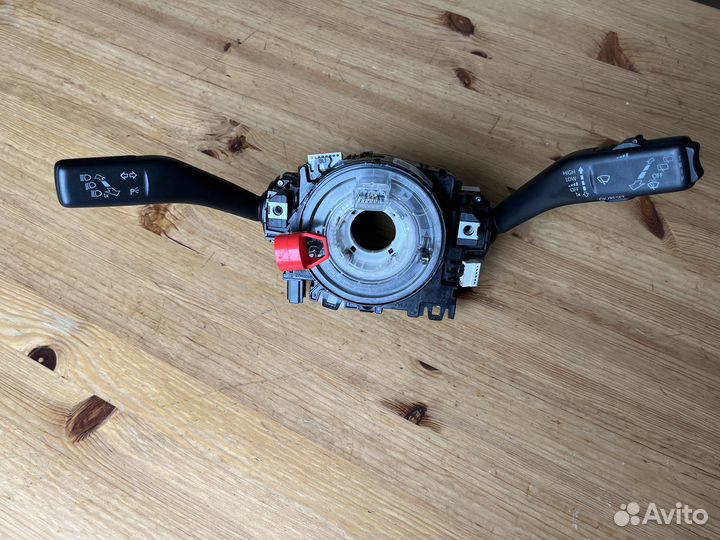 Шлейф со стрекозой VW Golf 6