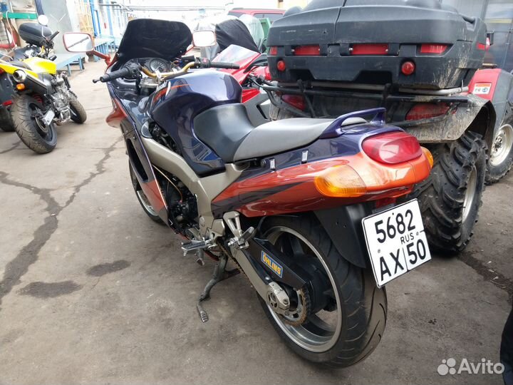 Kawasaki ZZR1100