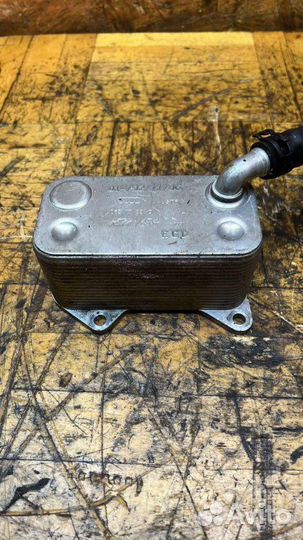 Радиатор масляный Volkswagen Passat B6