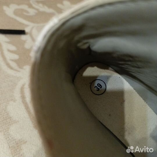 Коньки фигурные женские