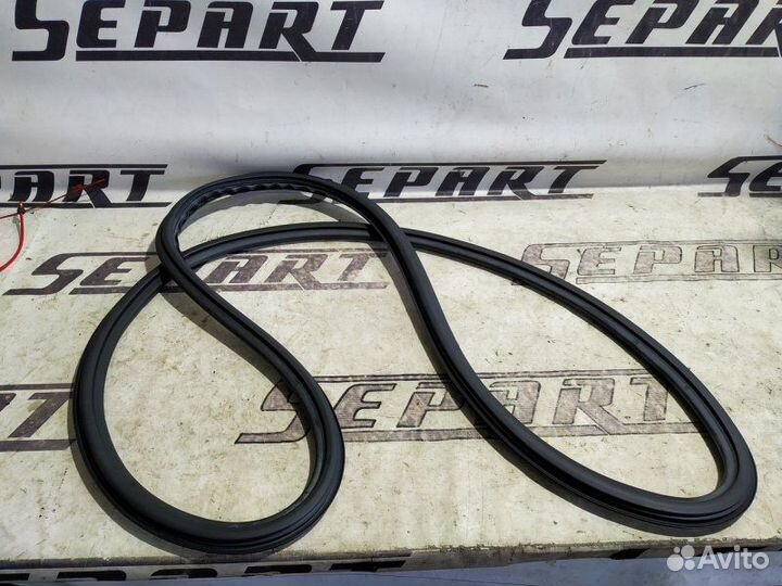 Уплотнитель двери передний левый Audi A3 8V 1.8