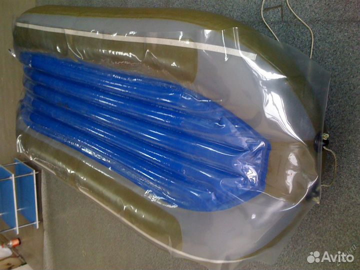 Плёнка для бронирования лодок