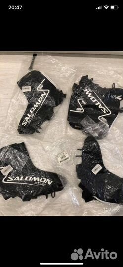 Лыжные ботинки, чехлы на лыжные ботинки