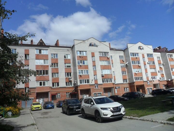 2-к. квартира, 93 м², 4/5 эт.